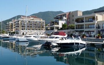 Russians named the largest group of property owners in Montenegro