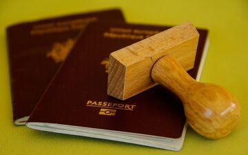 Is dual citizenship allowed in European countries?